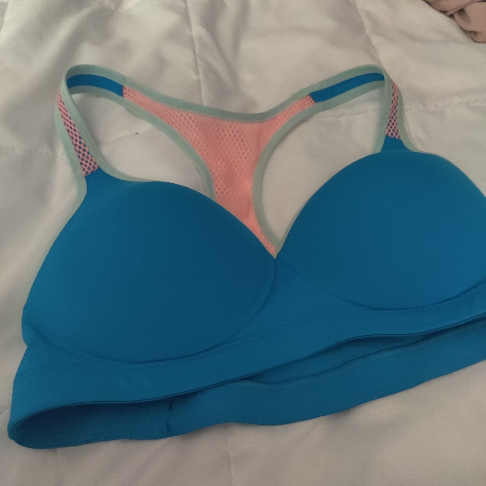 Victoria's secret sports bra